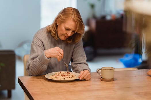woman enjoying a nutritious meal